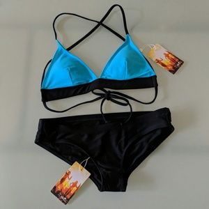 Dakine Bikini NWT